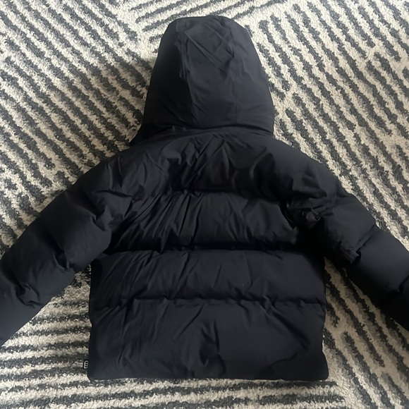 Aritzia Puffer Coat Waterproof - Like New - Picture 6 of 8